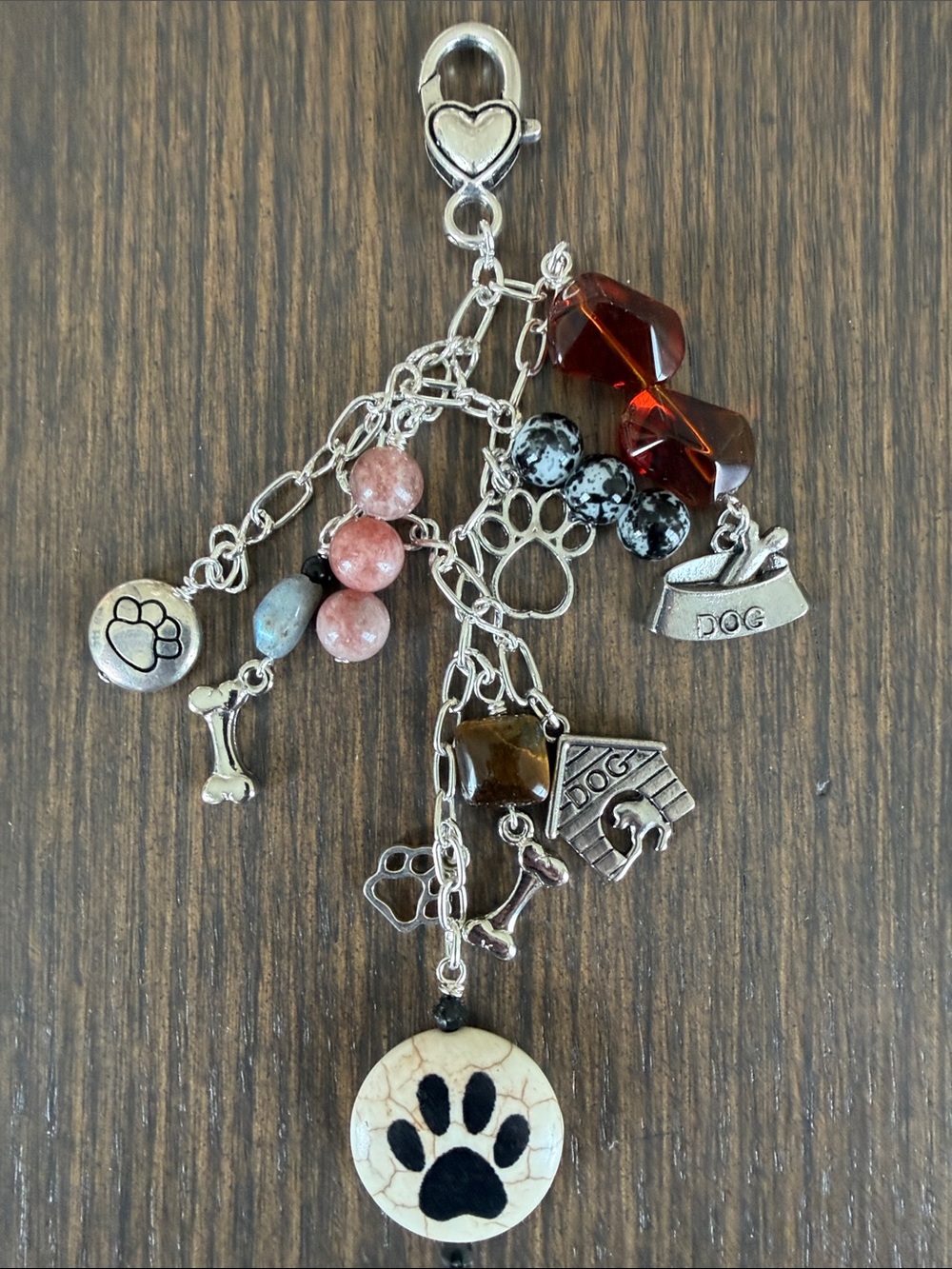 HAND CRAFTED DOG MOM BAG CHARM KEY RING BEADED PAW PRINT DOGHOUSE CHARMS - Picture 6 of 6
